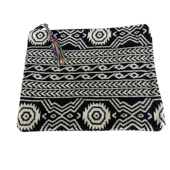 America & Beyond Zip Top Fabric Patterned Clutch Black and Tan - Picture 7 of 7
